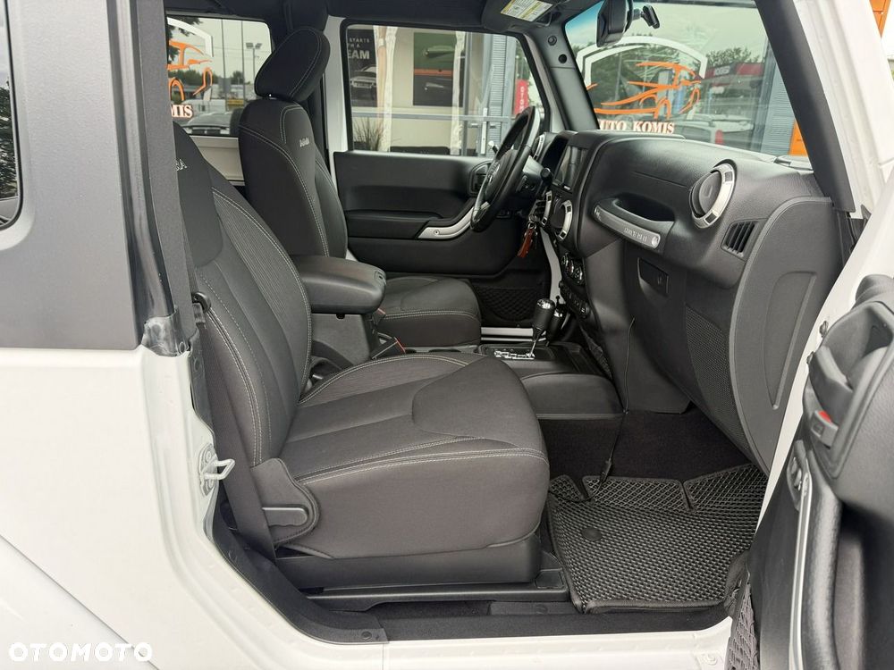 Jeep Wrangler 3.6 Sahara - 26