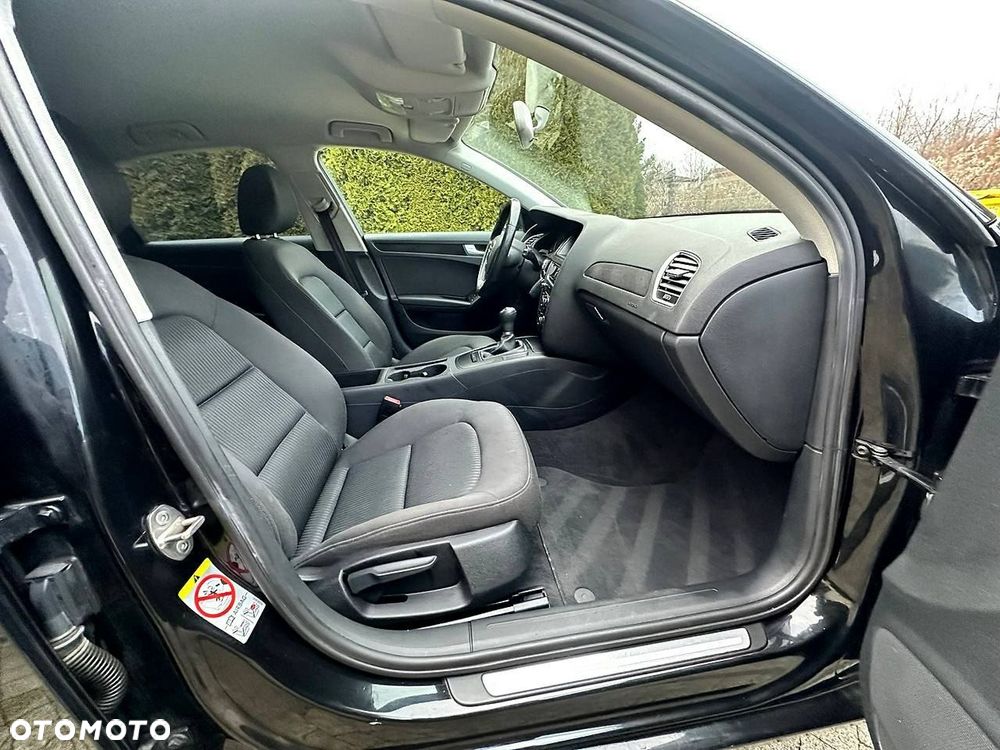 Audi A4 Limousine - 8