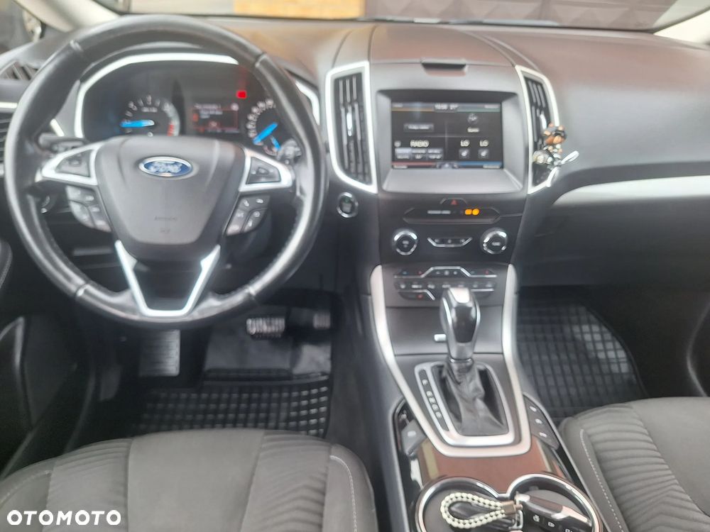 Ford S-Max 2.0 TDCi 4WD Titanium PowerShift - 24