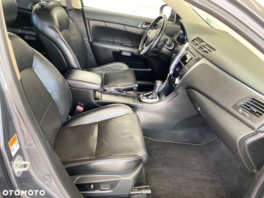 Suzuki Kizashi 2.4 Sport 4WD CVT - 12