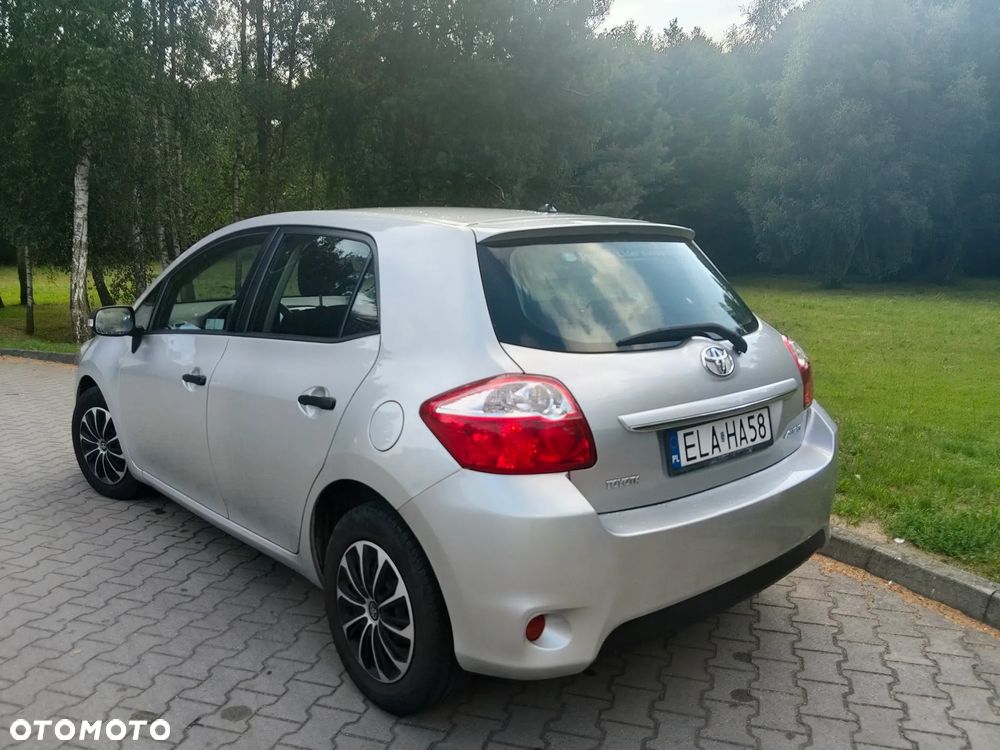 Toyota Auris - 3