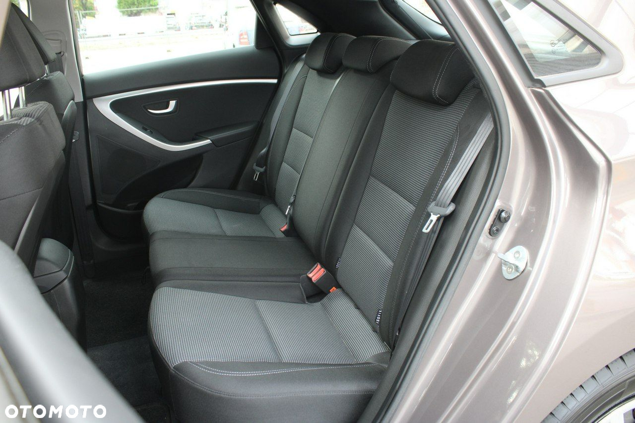 Hyundai i30 - 13