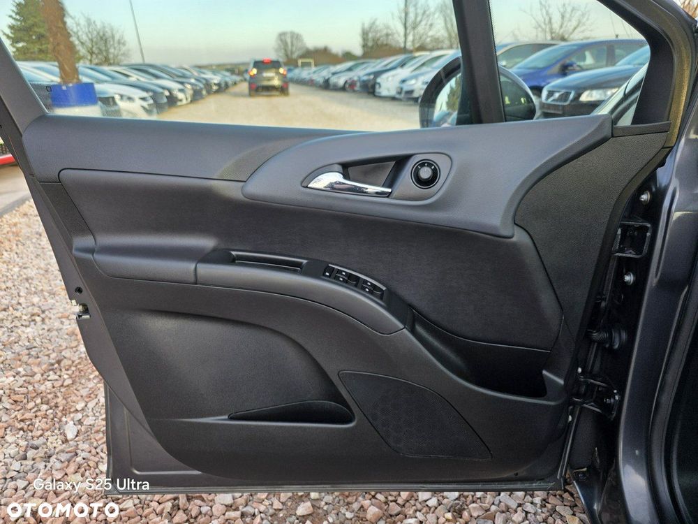 Opel Meriva 1.4 T Cosmo - 25