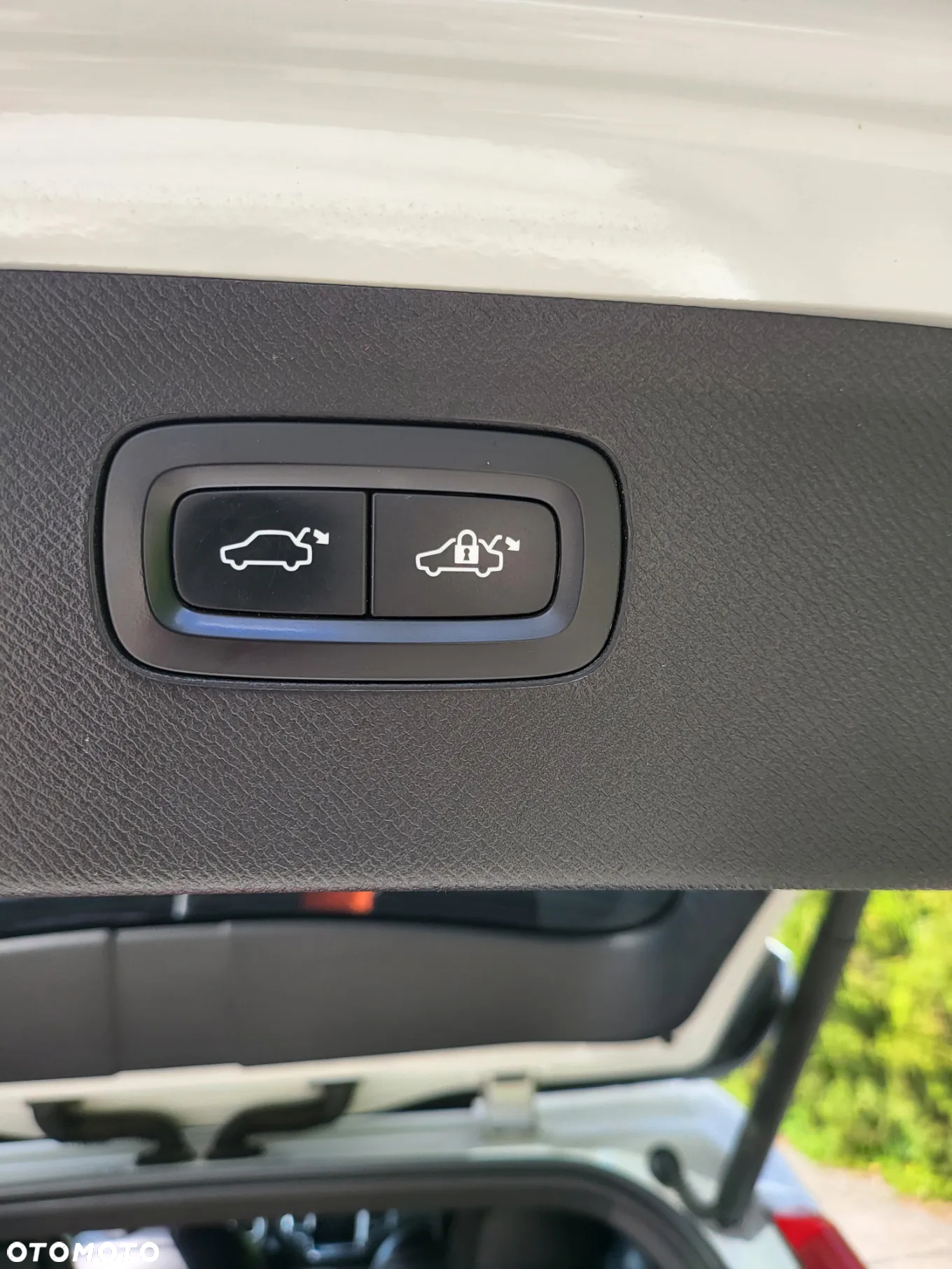 Volvo XC 90 D5 AWD R-Design - 25