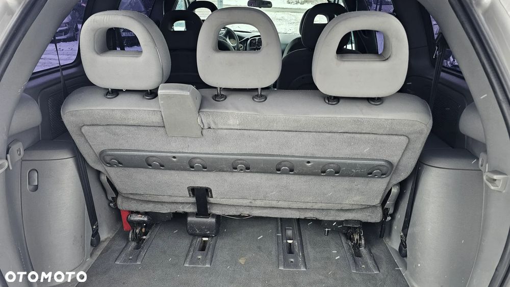 Chrysler Grand Voyager 2.8 CRD Executive LX S&G - 19