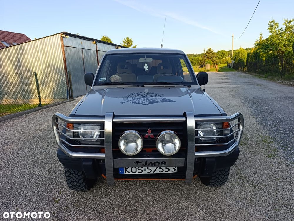 Mitsubishi Pajero 2.5 TD GL - 24
