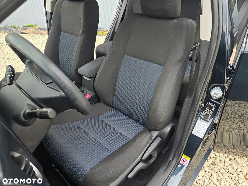 Toyota Auris 1.33 Dual-VVT-i Comfort - 16