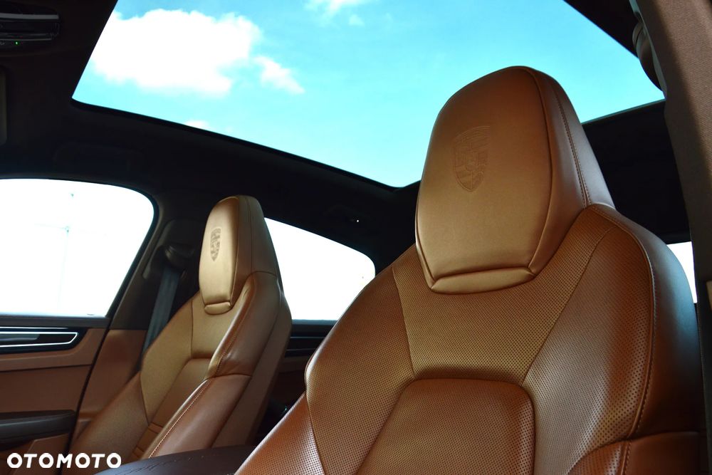 Porsche Cayenne S Platinum Edition - 15