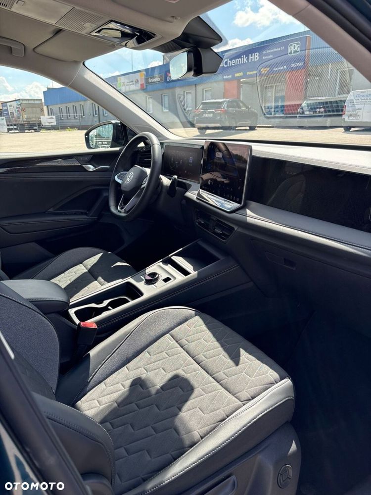 Volkswagen Tiguan - 36