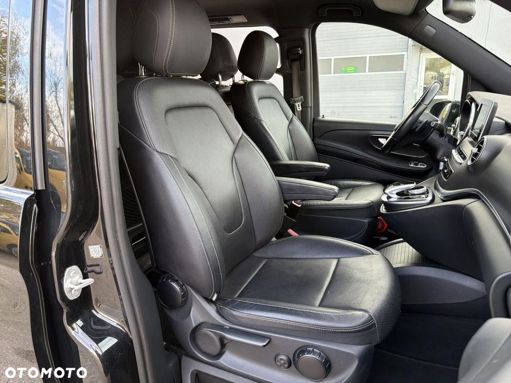 Mercedes-Benz Klasa V - 16