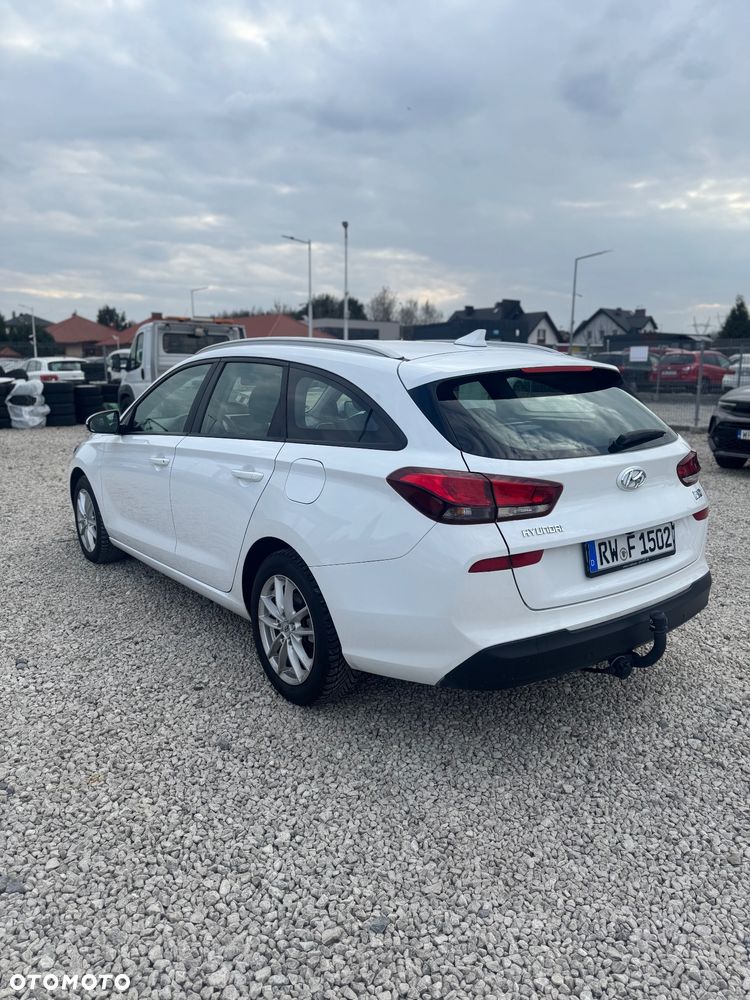 Hyundai i30 1.6 CRDI DCT Select - 6