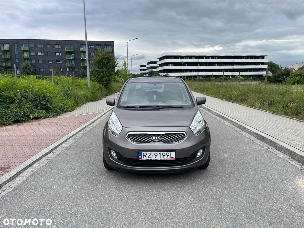 Kia Venga - 5