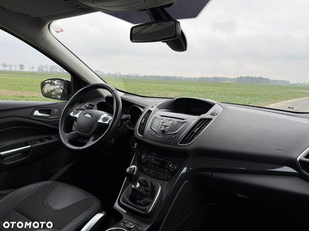 Ford Kuga 2.0 TDCi 4x2 Titanium - 10