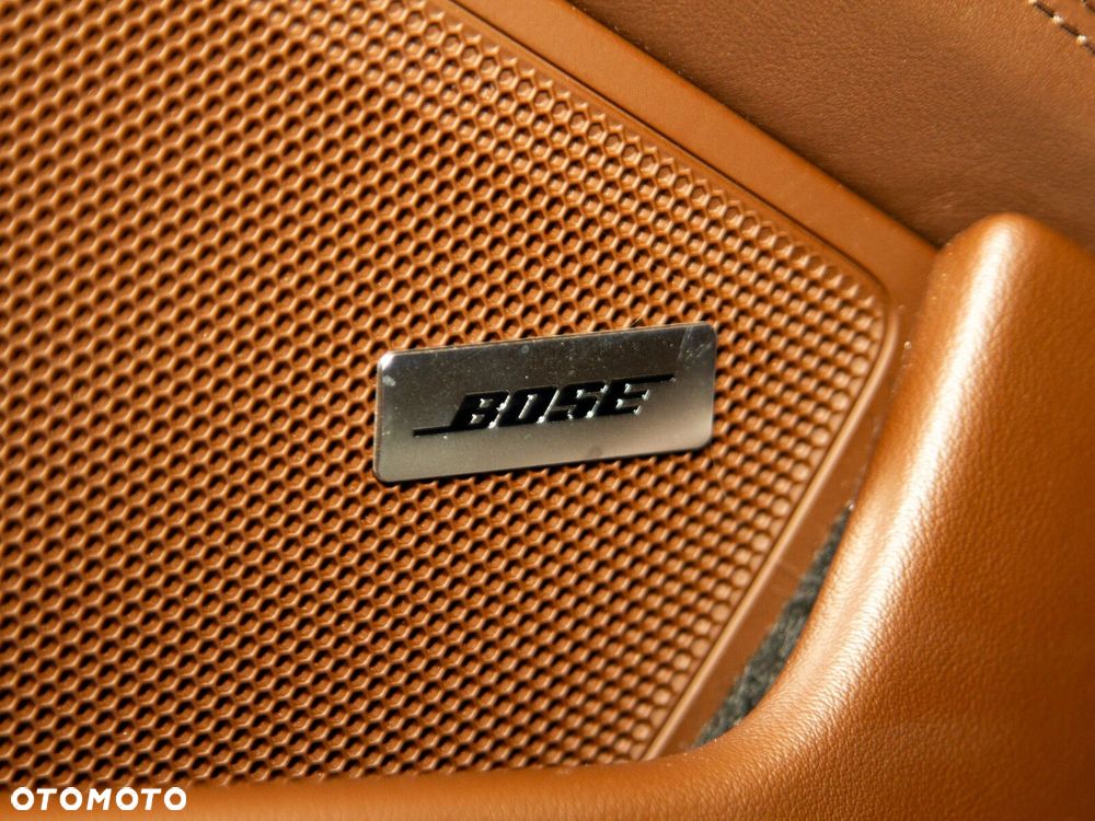 Porsche 911 Carrera - 13