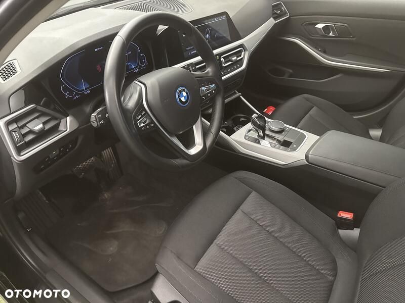 BMW Seria 3 - 10