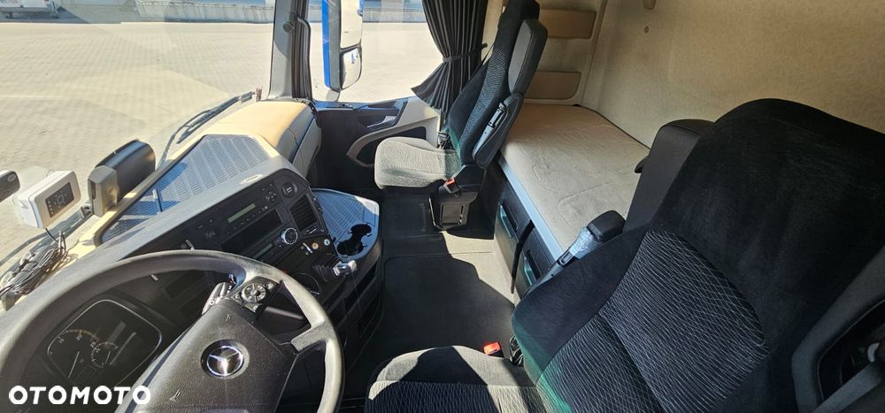 Mercedes-Benz Actros - 6