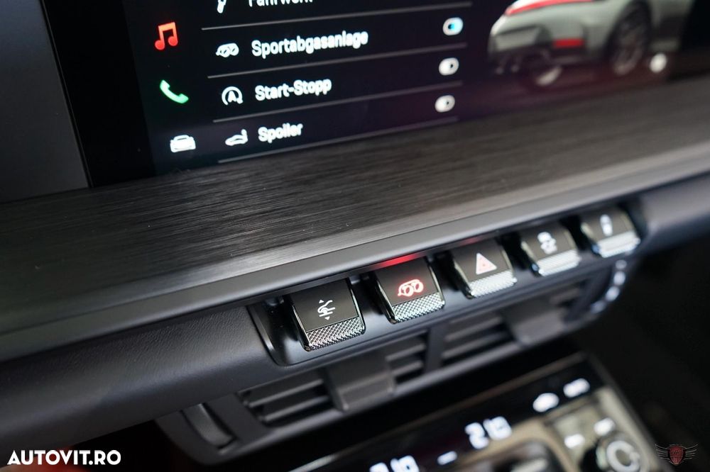 Porsche 911 Carrera GTS T-Hybrid - 8