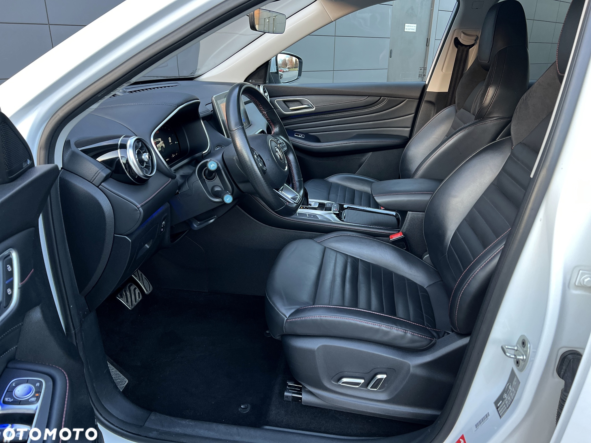 MG EHS 1.5T-GDI PHEV Luxury - 18