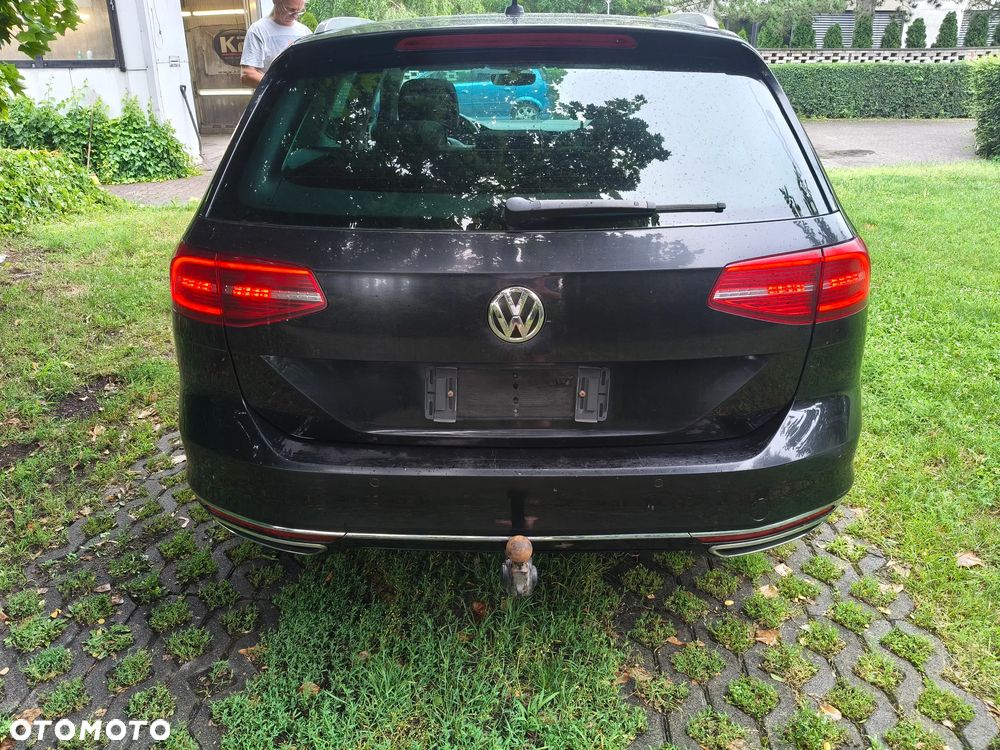 Volkswagen Passat - 11