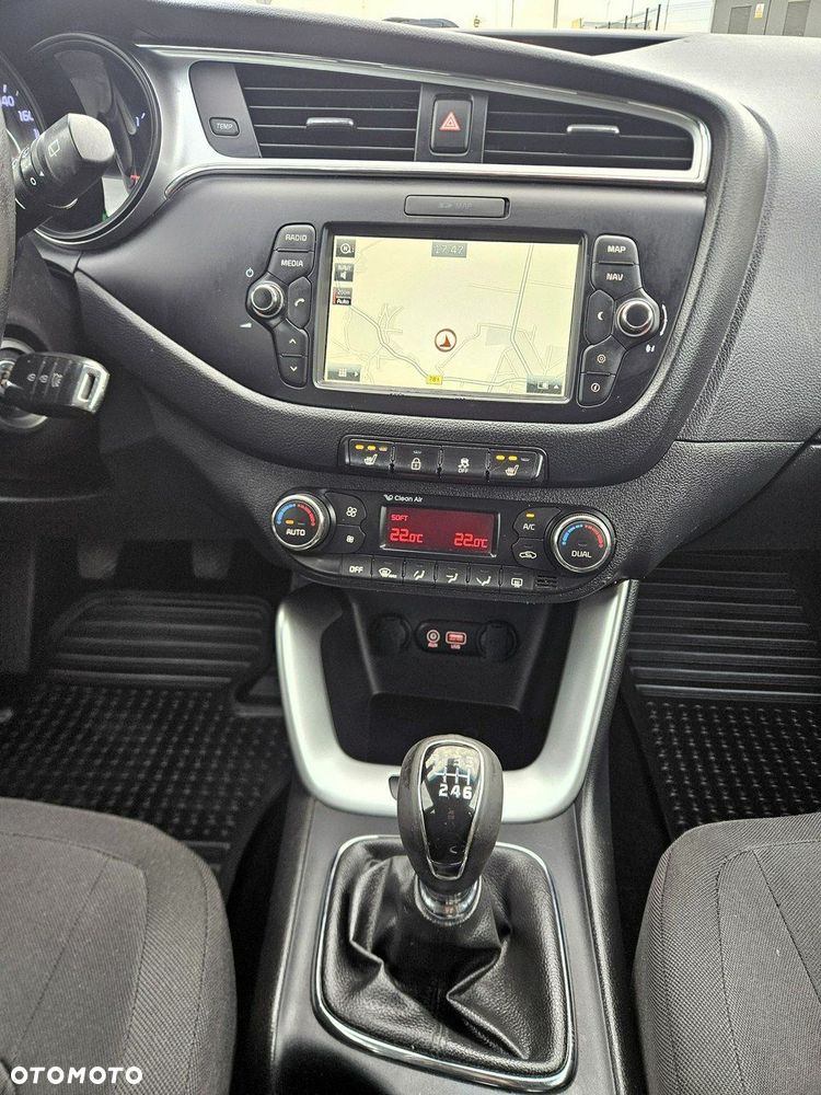 Kia Ceed 1.6 CRDi 128 Dream-Team Edition - 33