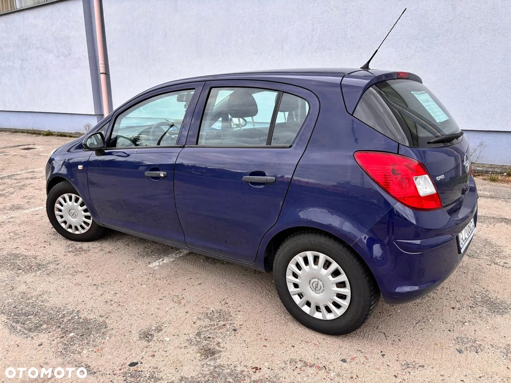 Opel Corsa 1.2 16V Essentia - 5