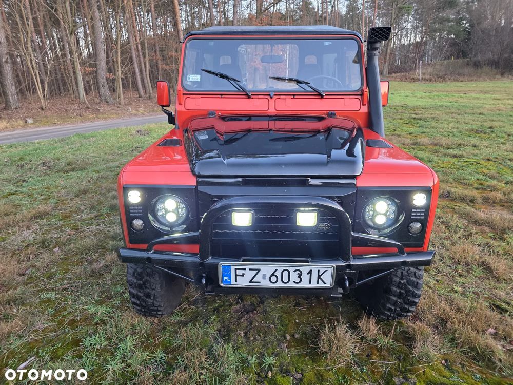 Land Rover Defender - 23