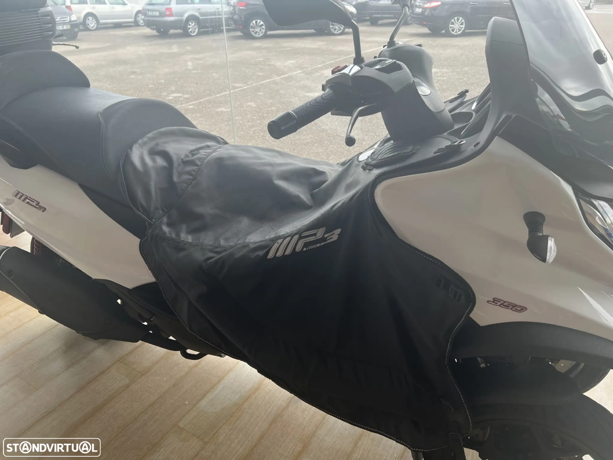 Piaggio MP3 350 SPORT - 12