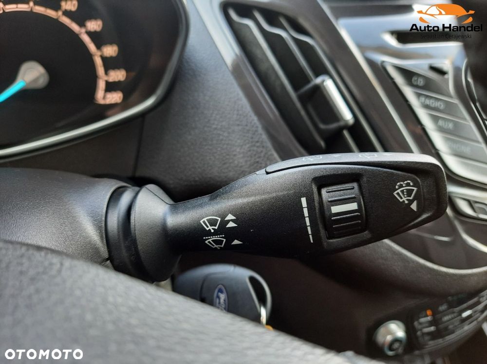 Ford Tourneo Courier - 18