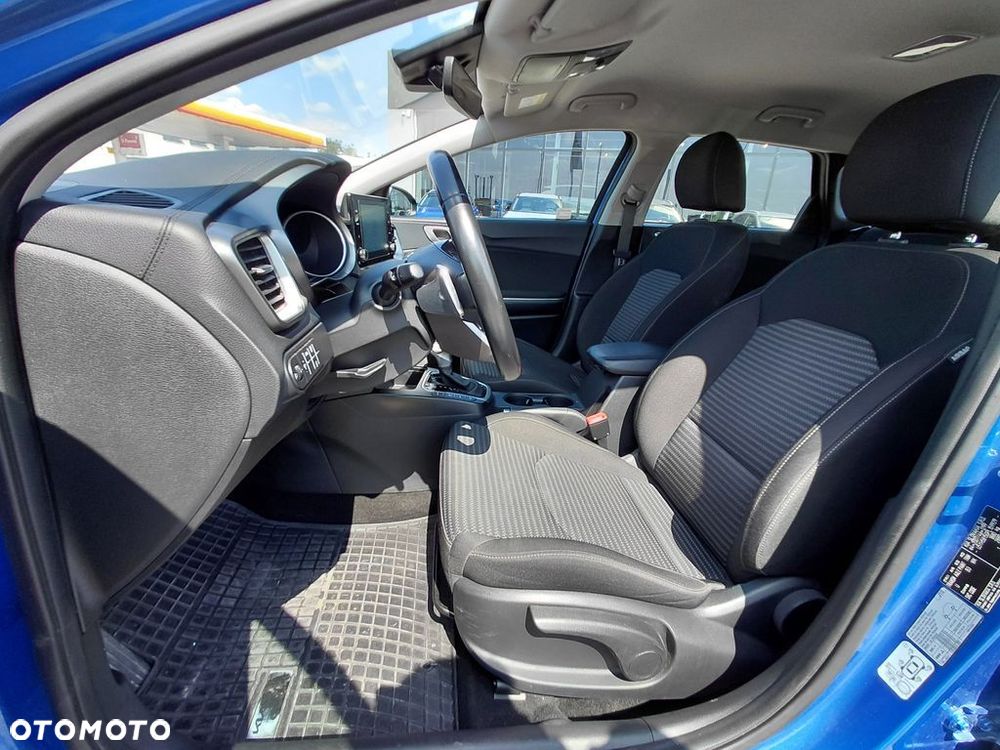 Kia Ceed 1.5 T-GDI M DCT - 11