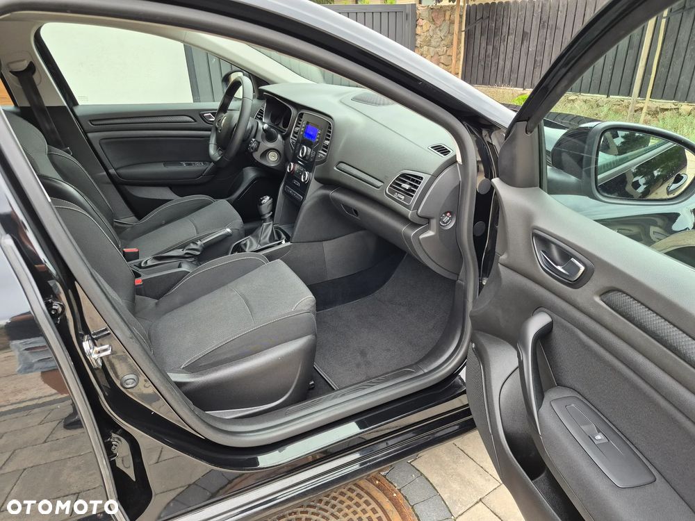 Renault Megane 1.2 Energy TCe Life - 28