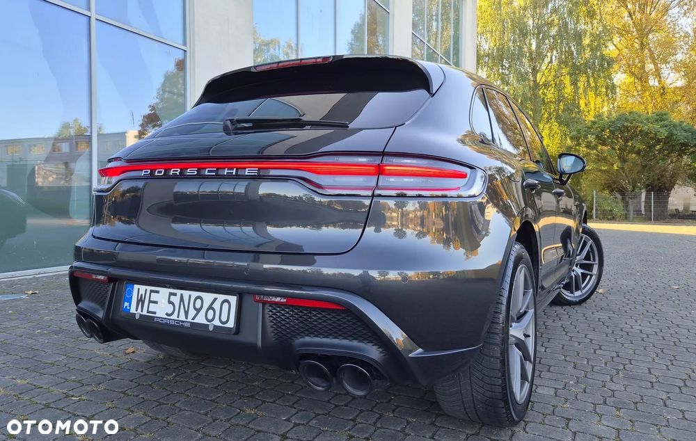 Porsche Macan - 24