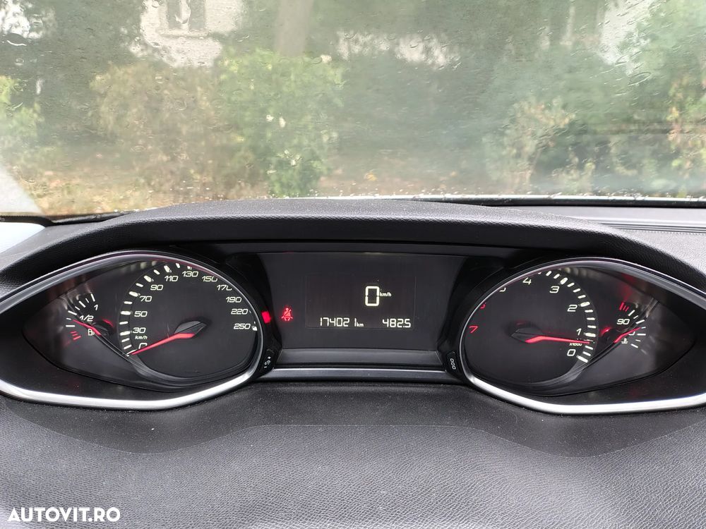 Peugeot 308 SW 1.2 L PureTech Turbo Access - 1