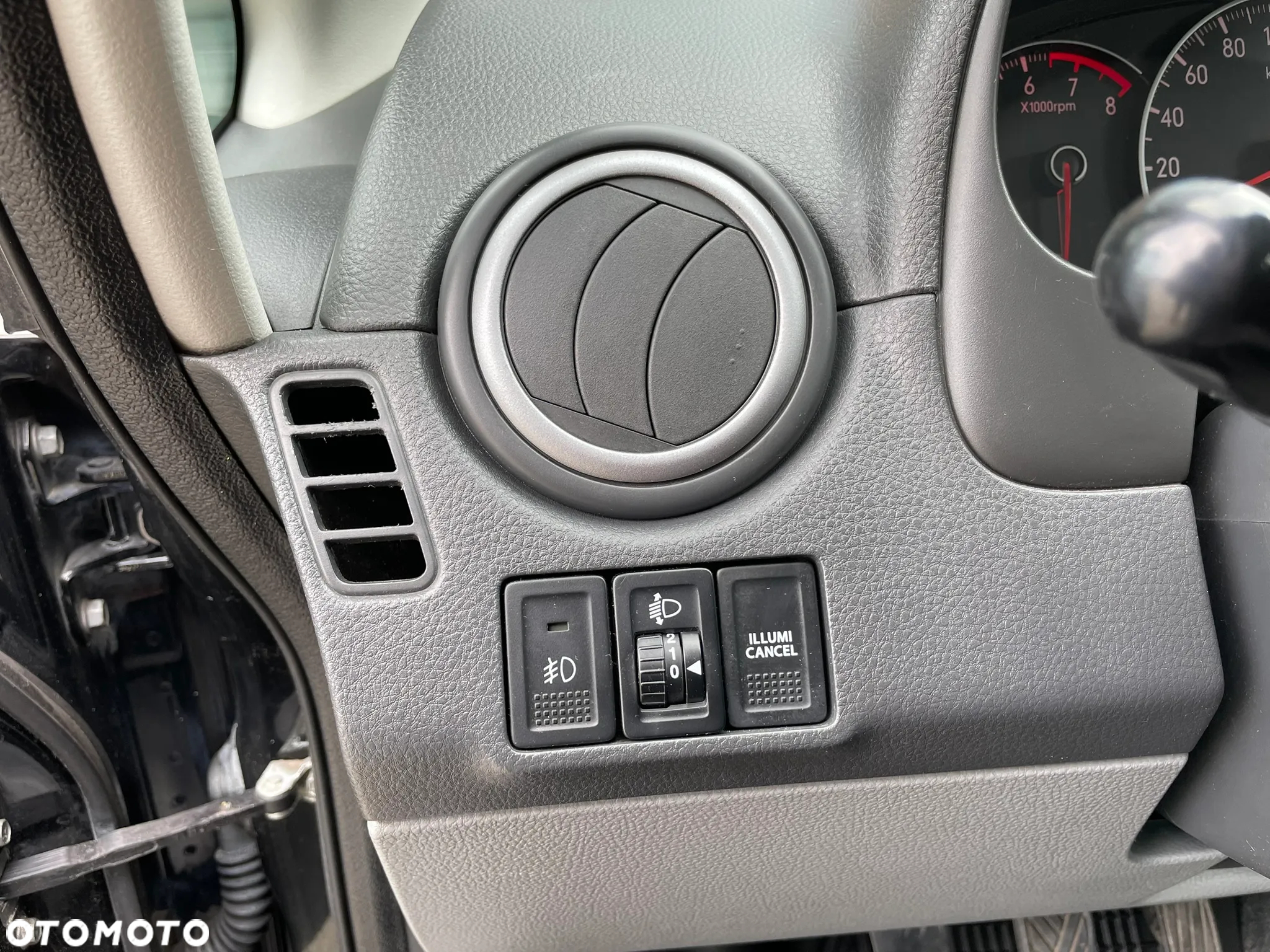 Suzuki SX4 - 25
