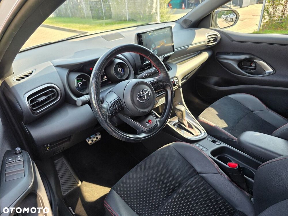 Toyota Yaris - 21