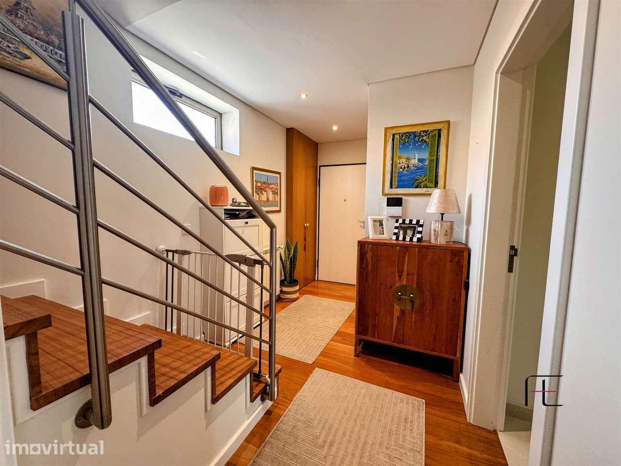 Apartamento T2 com Varanda e Garagem na Senhora da Hora - Grande imagem: 4/39