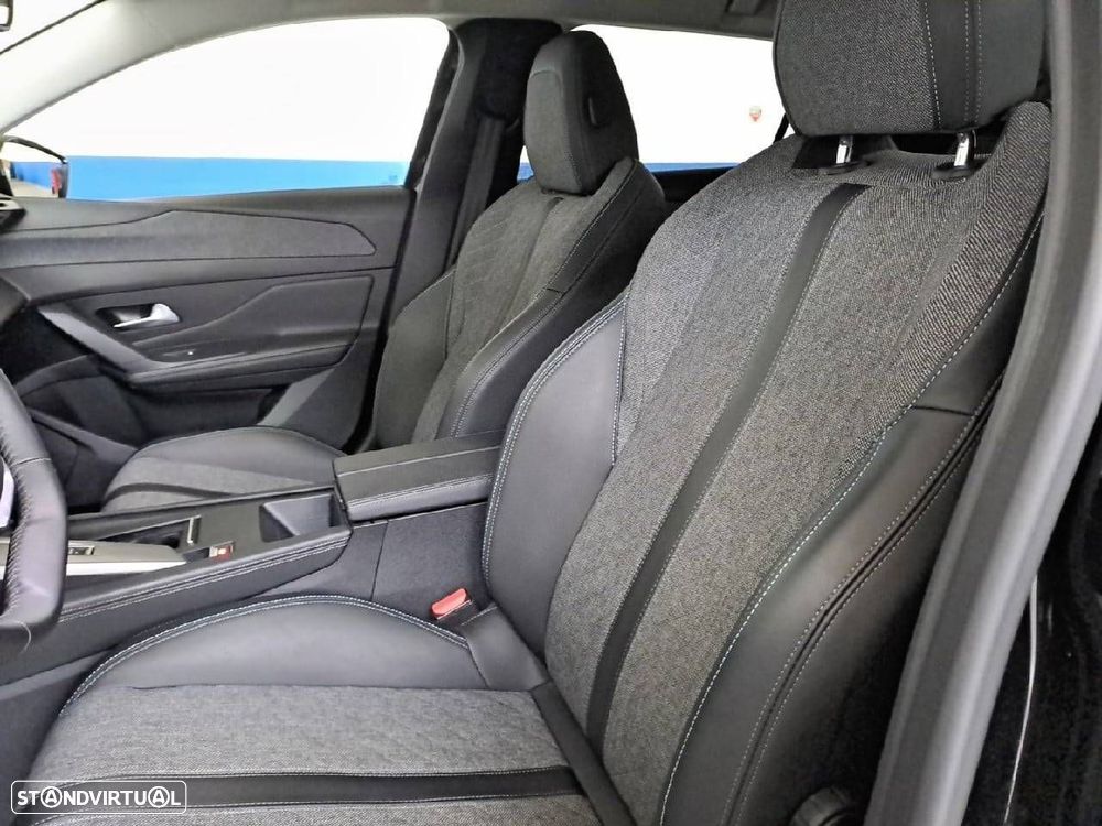 Peugeot 408 1.2 PureTech Allure EAT8 - 9