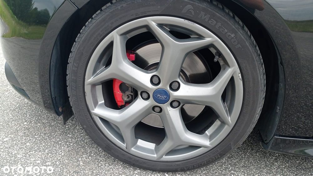 Ford Focus ST - 18