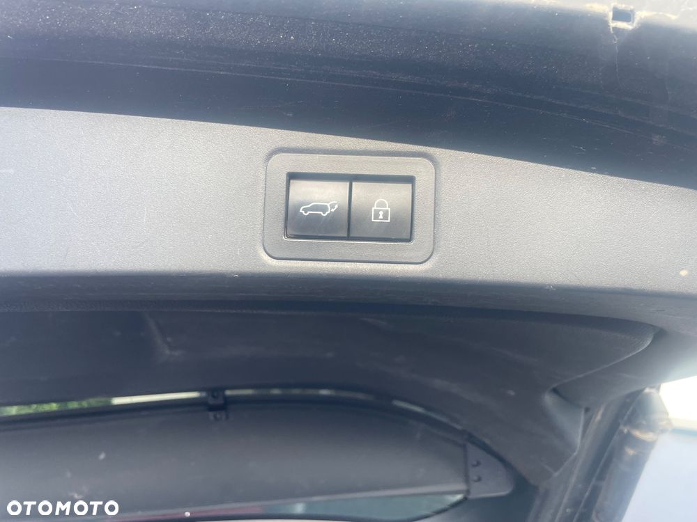 Toyota Corolla 2.0 Hybrid Executive - 10