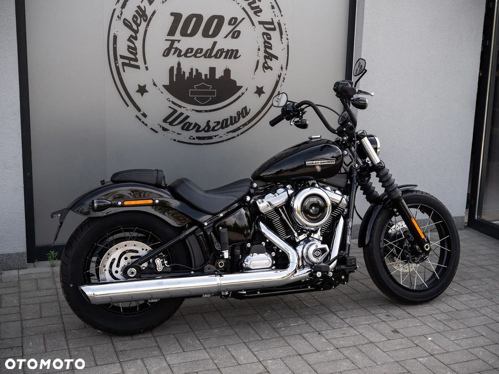 Harley-Davidson Softail Street Bob - 4