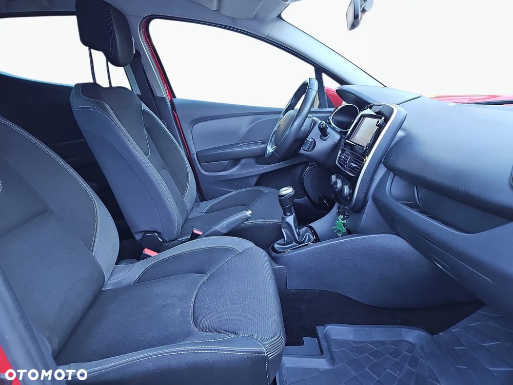Renault Clio 1.2 16V Alize - 13