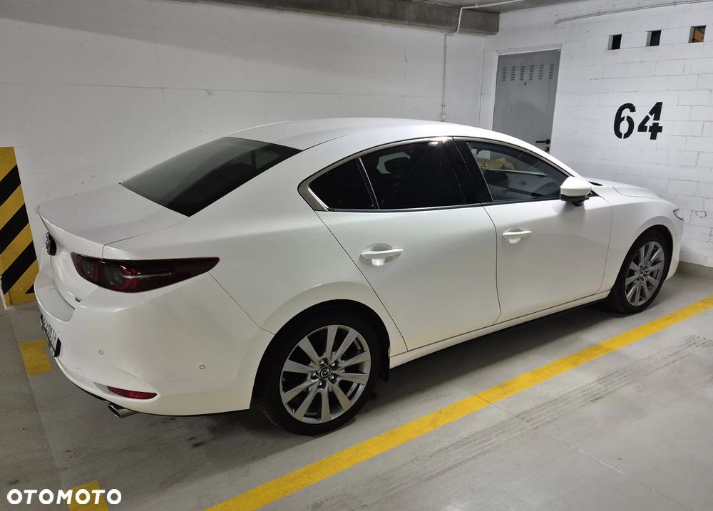 Mazda 3 2.0 mHEV Hikari - 3