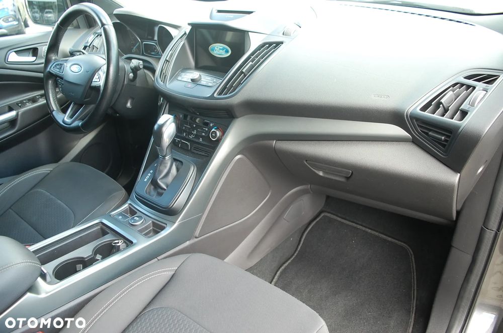Ford Kuga 2.0 TDCi 4x4 Trend - 26