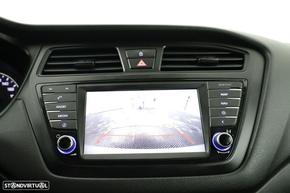 Hyundai i20 Active - 12