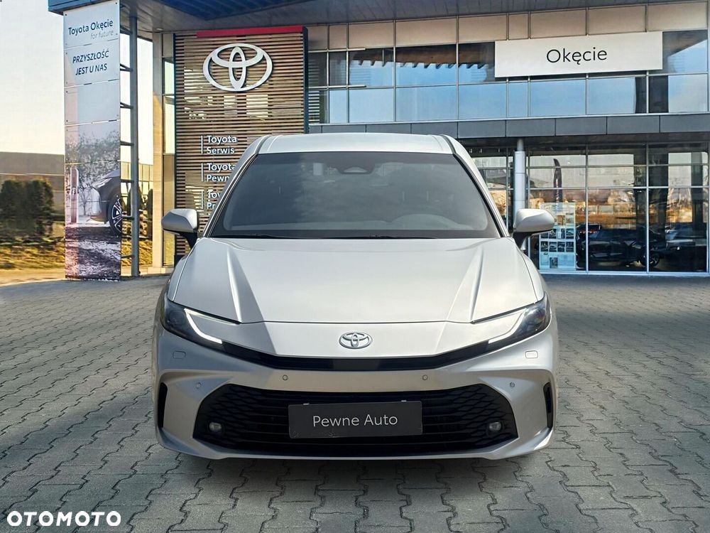 Toyota Camry - 8