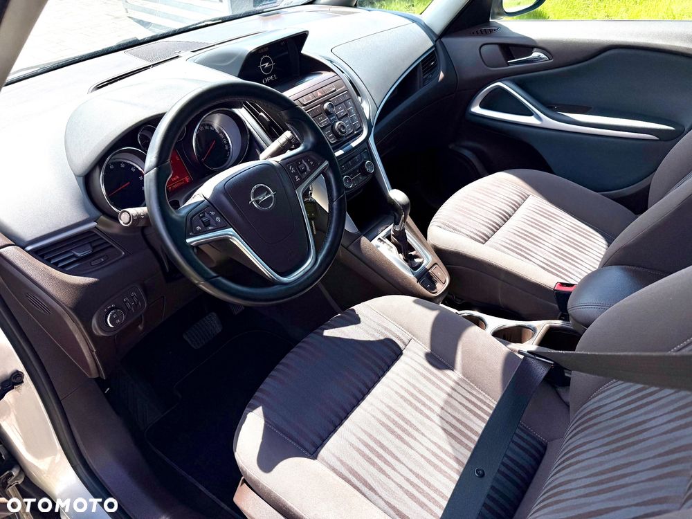Opel Zafira Tourer 1.4 Turbo Automatik Business Innovation - 9