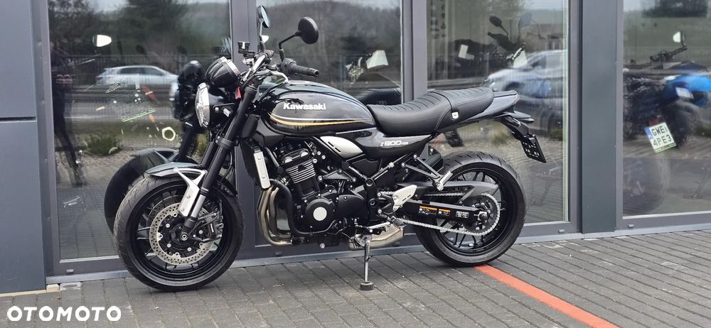 Kawasaki Z 900 RS - 23