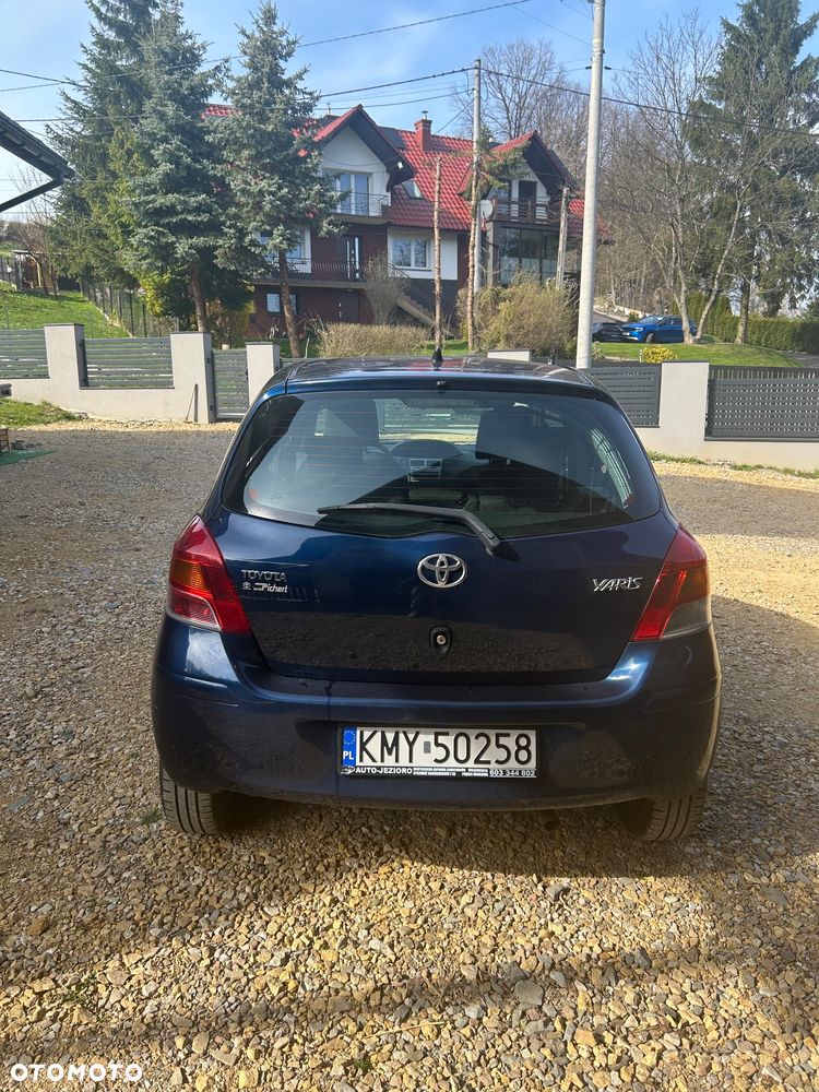 Toyota Yaris 1.33 Luna - 3
