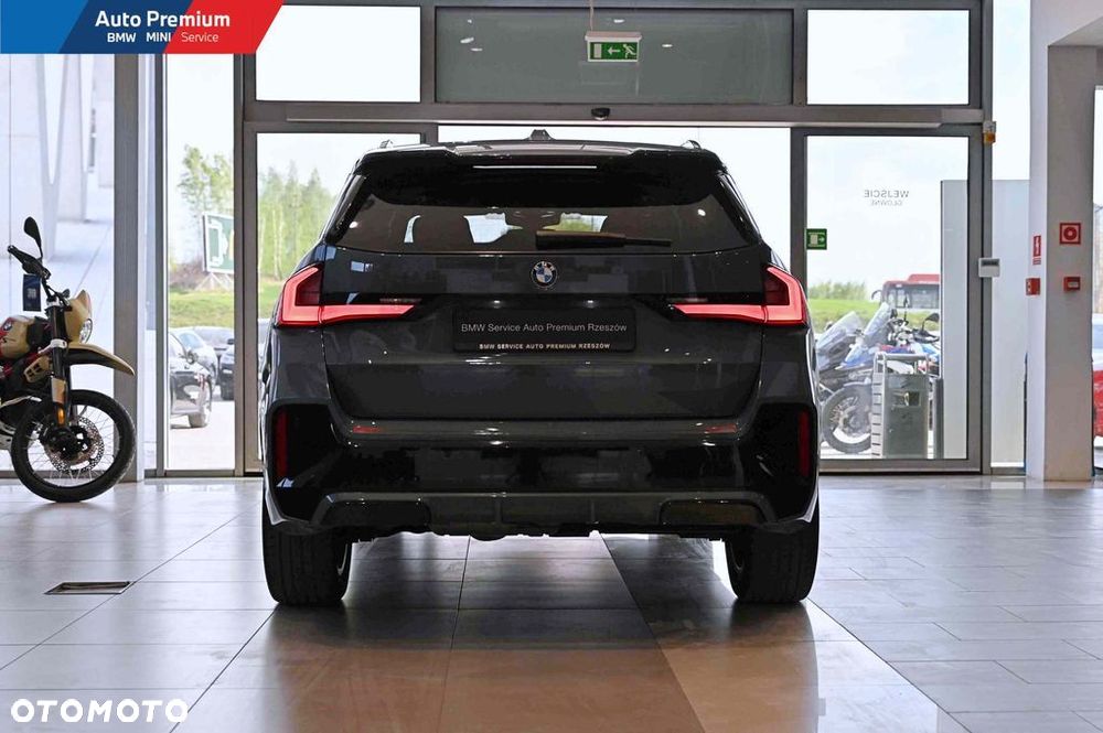 BMW X1 xDrive23d mHEV - 17