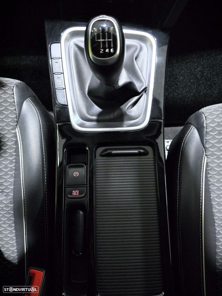 Kia XCeed 1.0 T-GDI Tech+SRF - 30