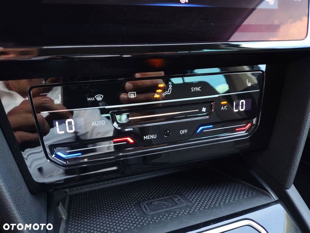 Volkswagen Passat - 30